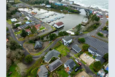 60 SE Cook Ave, Depoe Bay, OR 97341 - Photo 42