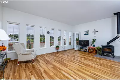 60 SE Cook Ave, Depoe Bay, OR 97341 - Photo 6