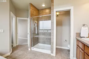 49 Essex Dr, Kelso, WA 98626 - Photo 16