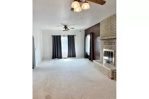 913 NW Ellis Ave, Pendleton, OR 97801 - Photo 2