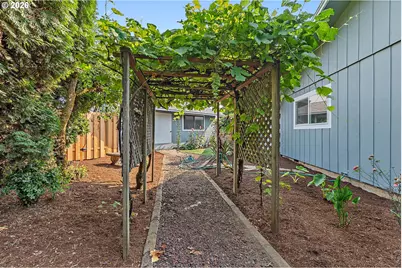 128 NE 12th Ave, Canby, OR 97013 - Photo 42