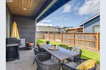 2893 4th St, Hubbard, OR 97032 - Photo 26