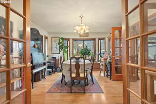 15781 NE Holladay St, Portland, OR 97230 - Photo 8