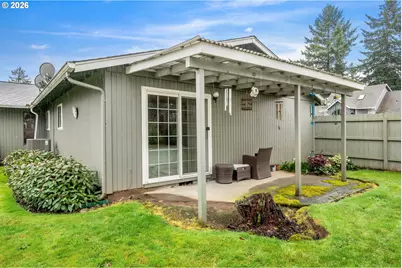 15781 NE Holladay St, Portland, OR 97230 - Photo 18