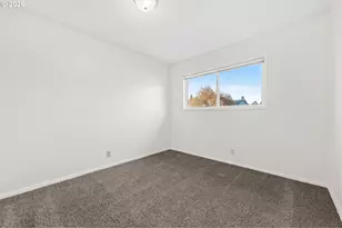 810 E 37th Ave, Eugene, OR 97405 - Photo 32