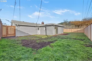 810 E 37th Ave, Eugene, OR 97405 - Photo 42