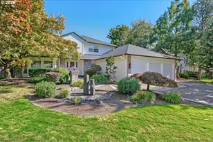 2132 SE Douglas Pl, Gresham, OR 97080 - Photo 2