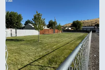 2240 Colorado Pl, Baker City, OR 97814 - Photo 2