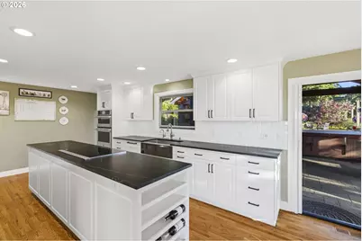 6840 Burnett St, Salem, OR 97317 - Photo 8