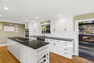 6840 Burnett St, Salem, OR 97317 - Photo 8