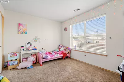 15647 NE Beech St, Portland, OR 97230 - Photo 10