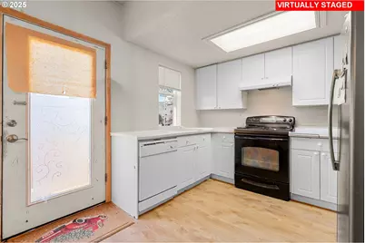 15647 NE Beech St, Portland, OR 97230 - Photo 8