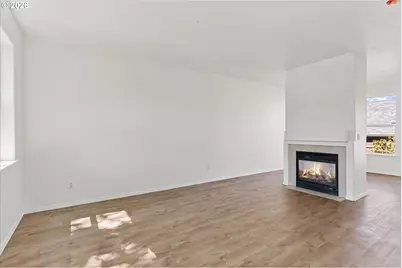 15647 NE Beech St, Portland, OR 97230 - Photo 6