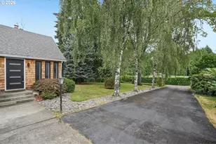 5625 SE Oetkin Rd, Milwaukie, OR 97267 - Photo 4