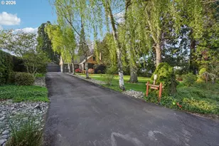 5625 SE Oetkin Rd, Milwaukie, OR 97267 - Photo 2