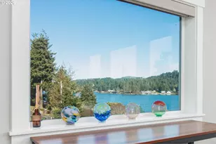 1495 NE Lake Dr, Lincoln City, OR 97367 - Photo 10