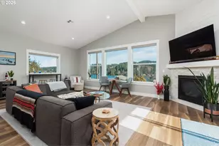 1495 NE Lake Dr, Lincoln City, OR 97367 - Photo 12