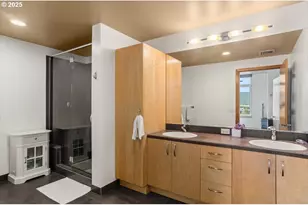 1255 NW 9th Ave, Portland, OR 97209 - Photo 24