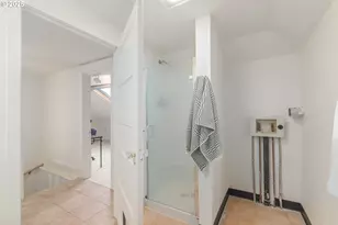 1492 Pearl St, Eugene, OR 97401 - Photo 40