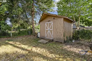 1324 NE Birchaire Ln, Hillsboro, OR 97124 - Photo 34