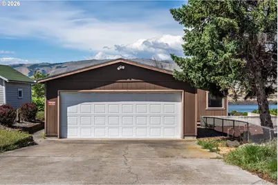 1631 E 9th St, The Dalles, OR 97058 - Photo 36