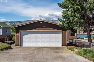 1631 E 9th St, The Dalles, OR 97058 - Photo 36