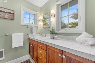 6823 SW Burlingame Ave, Portland, OR 97219 - Photo 20