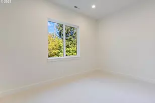 15963 NW Holman Wy, Portland, OR 97229 - Photo 36