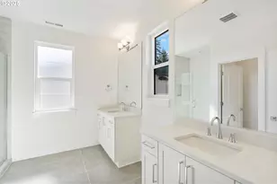 15963 NW Holman Wy, Portland, OR 97229 - Photo 20