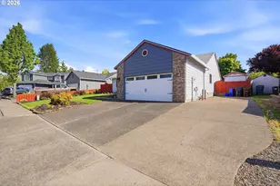 15068 Hiltonhead Ct, Oregon City, OR 97045 - Photo 2