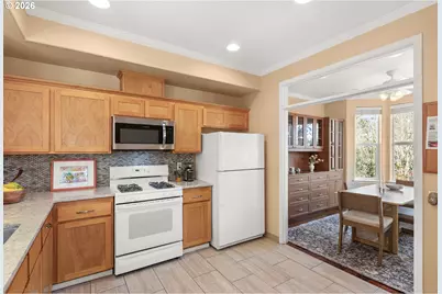 13385 SW Kingston Pl, Tigard, OR 97223 - Photo 12