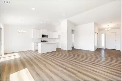 303 Sage St, Boardman, OR 97818 - Photo 10