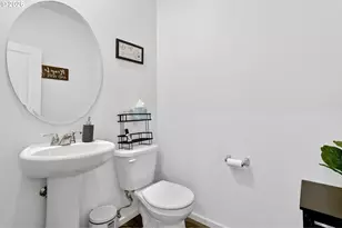 900 Ben Brown Ln, Woodburn, OR 97071 - Photo 14