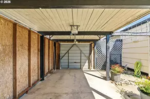 1649 G St, Springfield, OR 97477 - Photo 18