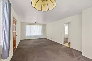 1649 G St, Springfield, OR 97477 - Photo 6