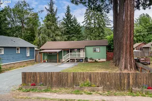 314 S Cedar St, Drain, OR 97435 - Photo 2