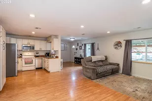 314 S Cedar St, Drain, OR 97435 - Photo 18