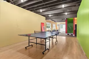 2328 SW Broadway Dr, Portland, OR 97201 - Photo 28
