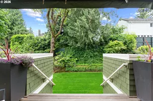 2328 SW Broadway Dr, Portland, OR 97201 - Photo 40