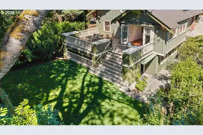 2328 SW Broadway Dr, Portland, OR 97201 - Photo 42