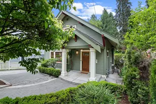 2328 SW Broadway Dr, Portland, OR 97201 - Photo 2
