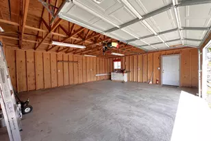 1092 Lewis St, North Bend, OR 97459 - Photo 34