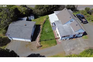 1092 Lewis St, North Bend, OR 97459 - Photo 40