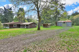 544 Lou Gray Dr, Myrtle Creek, OR 97457 - Photo 2