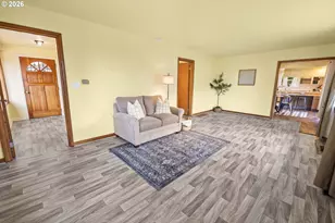 1814 4th St, Astoria, OR 97103 - Photo 6