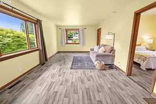 1814 4th St, Astoria, OR 97103 - Photo 8