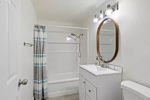 1008 Coburg Rd, Eugene, OR 97401 - Photo 16