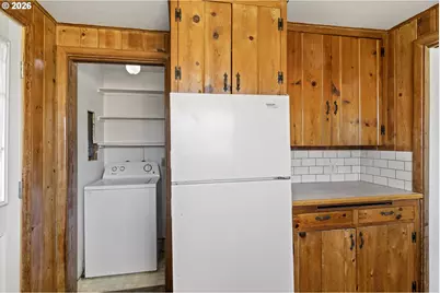 1008 Coburg Rd, Eugene, OR 97401 - Photo 12