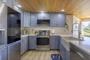 4175 N Hwy 101, Depoe Bay, OR 97341 - Photo 16