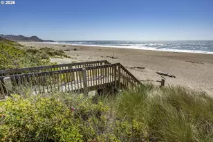 4175 N Hwy 101, Depoe Bay, OR 97341 - Photo 44